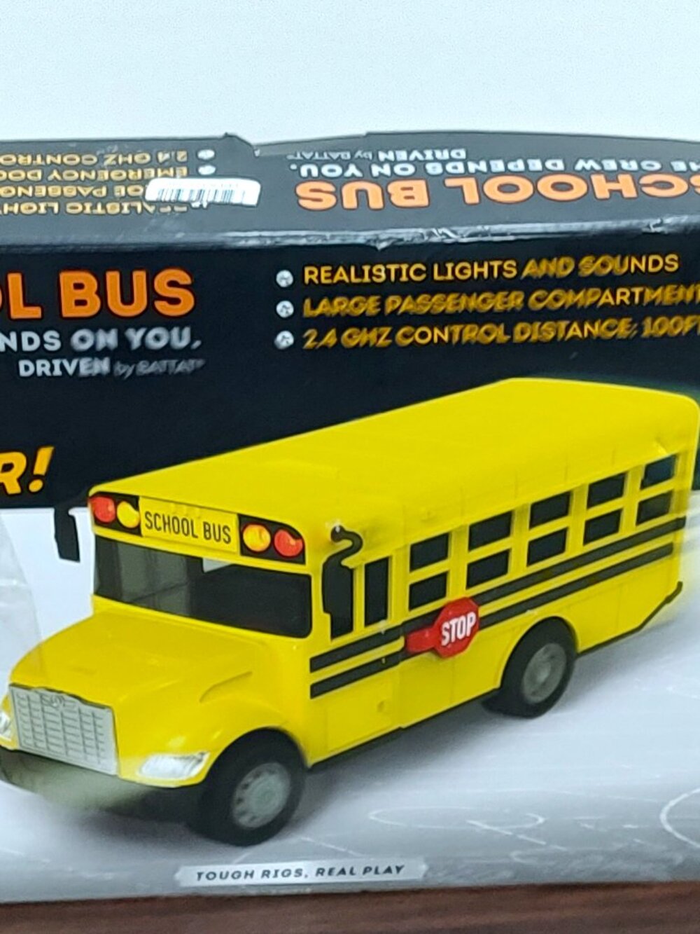 LPN - DRIVEN by Battat RC School Bus: Remote Control Vehicle Toy